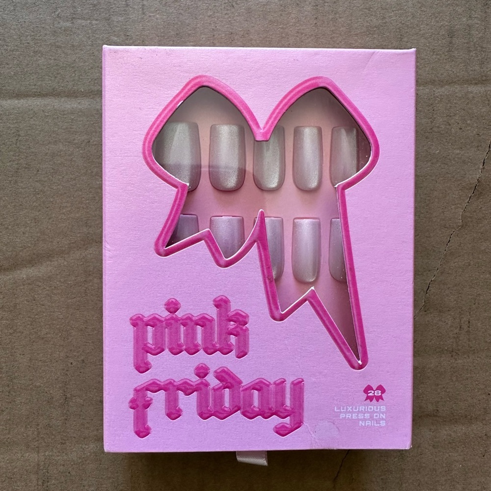 Nicki Minaj Pink Friday Crushing It Pink Velvet press on Nails size M